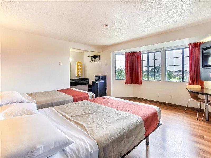 Motel 6-Marina, Ca - Monterey Luaran gambar