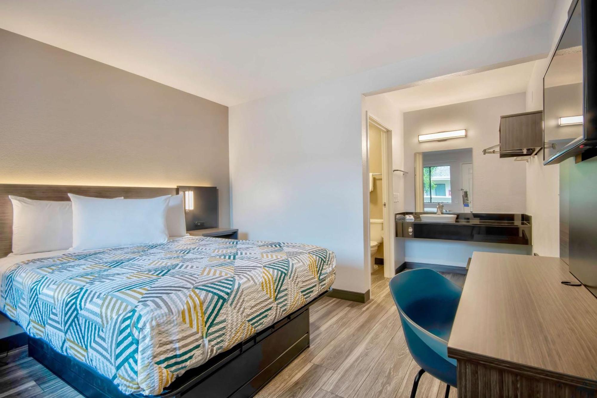 Motel 6-Marina, Ca - Monterey Luaran gambar